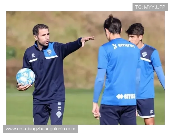 法布雷加斯获月度最佳教练称赞战术创新